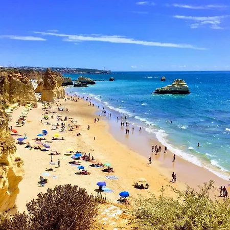 Apartment Da Rocha 3 *