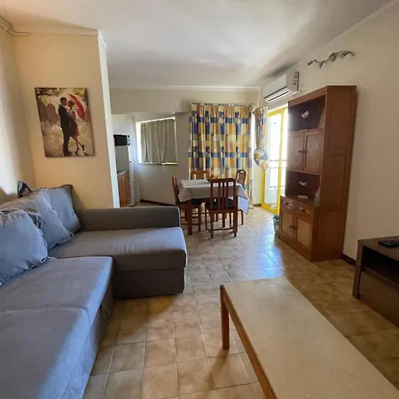 Da Rocha 3 Apartment *