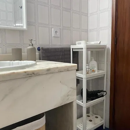 Apartman Da Rocha 3 *